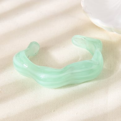 1 Piece Simple Elegant Flower Irregular Shape Resin Women's Cuff Bracelets h5 Picture2