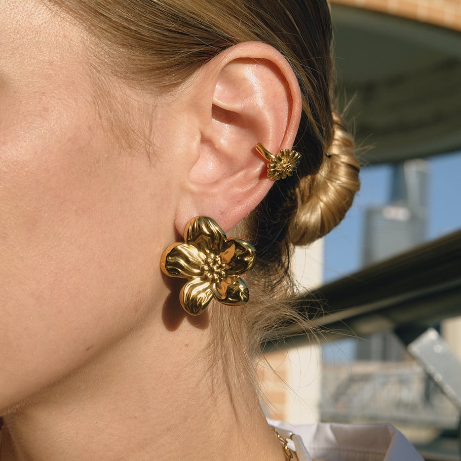 1 Pair Sophisticated Flower Stainless Steel Gold Color Women's Ear Cuffs h5Picture3