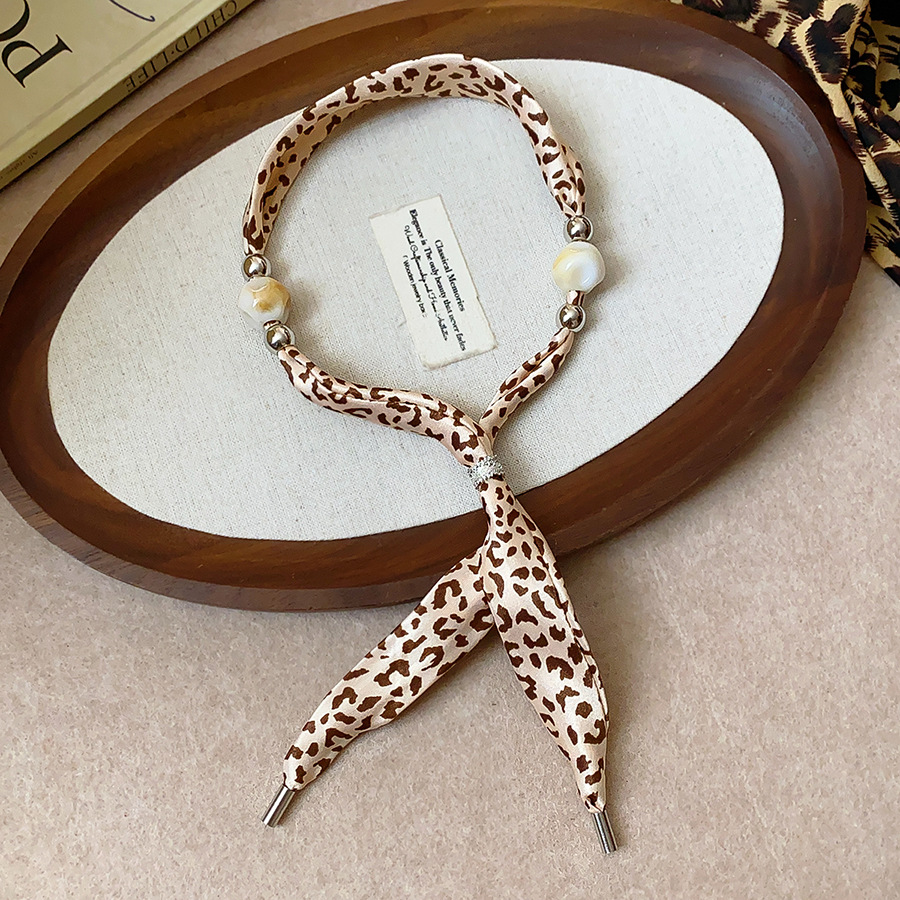 Collier foulard en tissu imprimé léopard rétro 1 pièce Image4