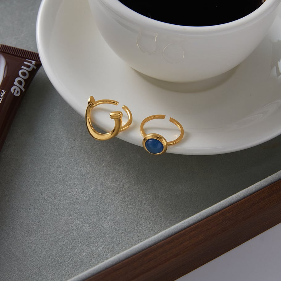 Anillos llamativos de acero inoxidable con forma de círculo de resina azul y color dorado de 1 pieza h5Imagen5