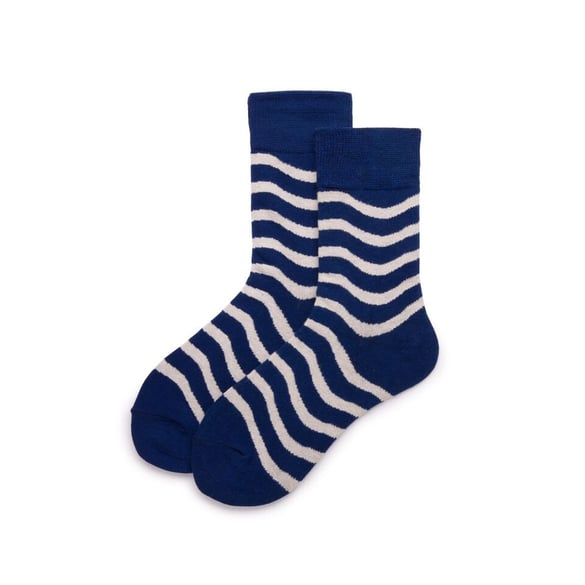 1 Pair Classic Stripe Cotton Women's Mid-Calf Socks 2