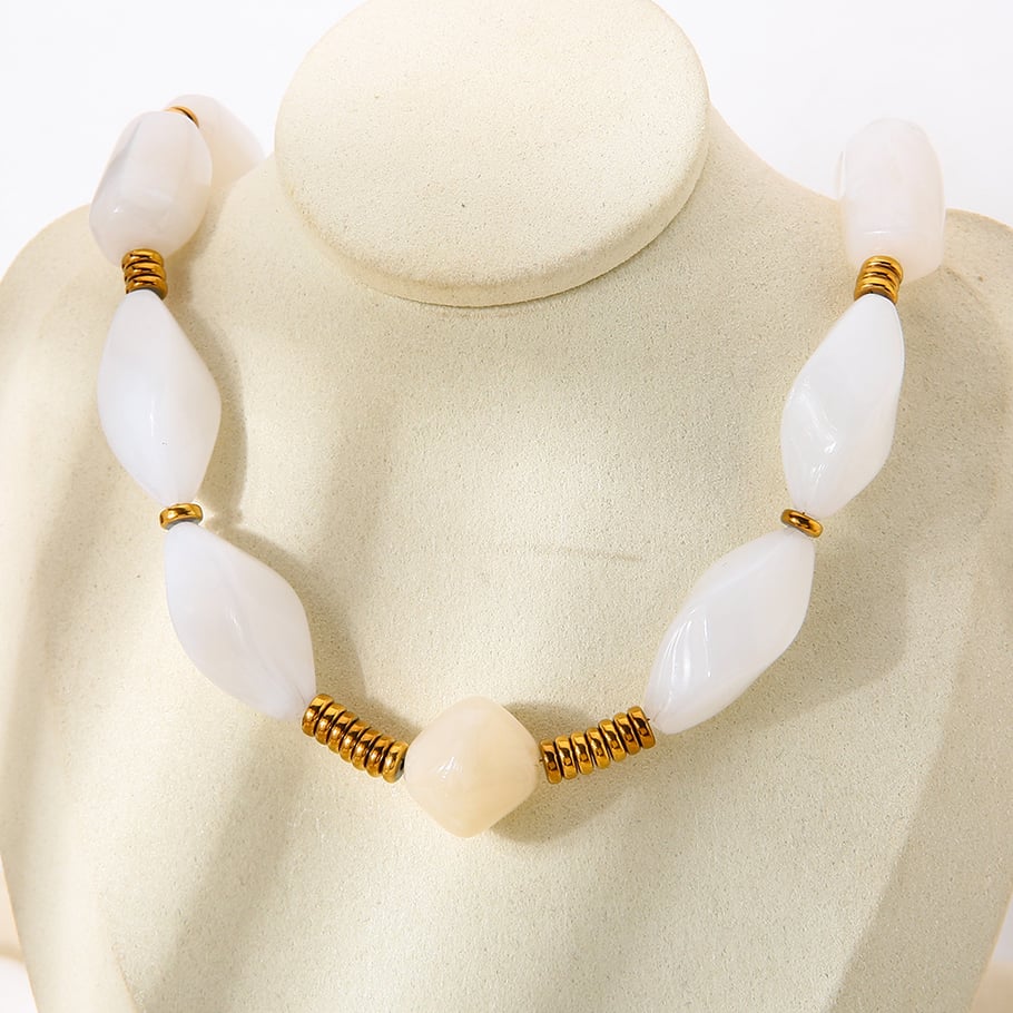 1 Piece Classic  Daily Beads Acrylic   Gold Color  Women's Beaded Necklaces Picture4