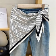 White/Stripes Image9