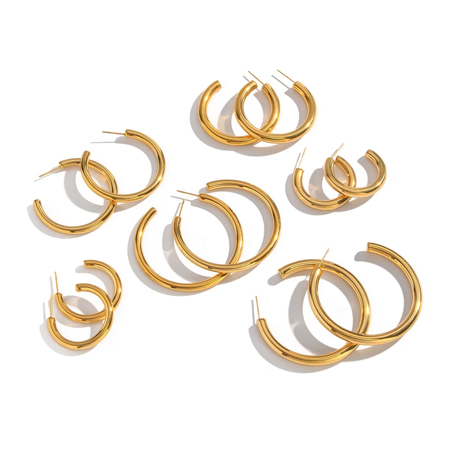 1 paio di orecchini a cerchio in acciaio inossidabile color oro Immagine4