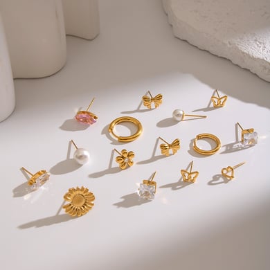 1 set di orecchini in acciaio inossidabile color oro con zirconi h5 Immagine3