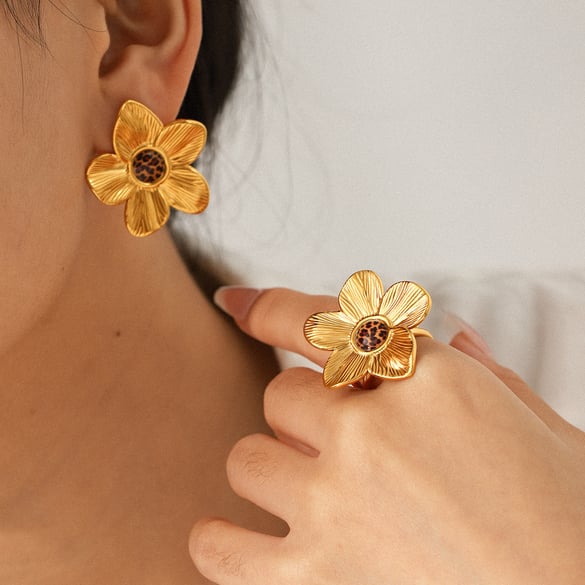 1 Pair Retro Flower Stainless Steel  Leopard Gold Color Earring Set 2