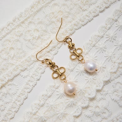 1 paio di eleganti orecchini pendenti da donna in acciaio inossidabile color oro con perle h5 Immagine10