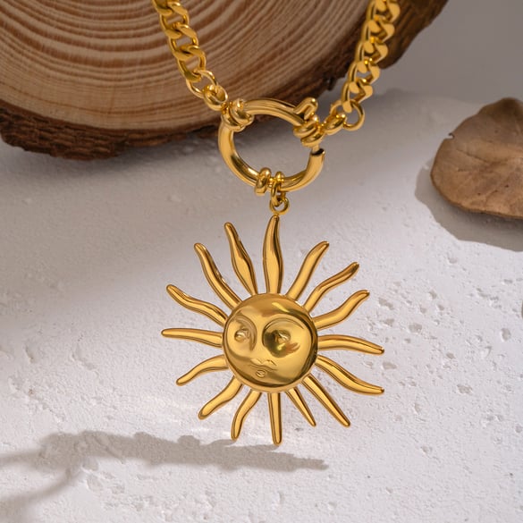 Collana con ciondolo color oro a forma di sole, 1 pezzo 2