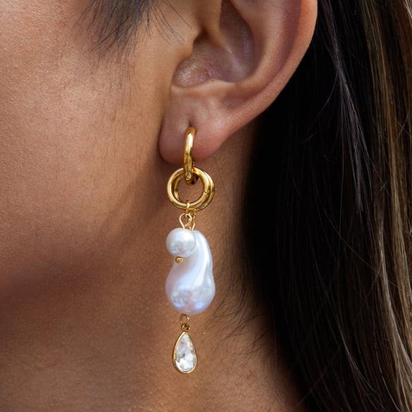 1 paire de magnifiques boucles d&#39;oreilles pendantes en acier inoxydable de forme irrégulière pour femme, couleur or 2