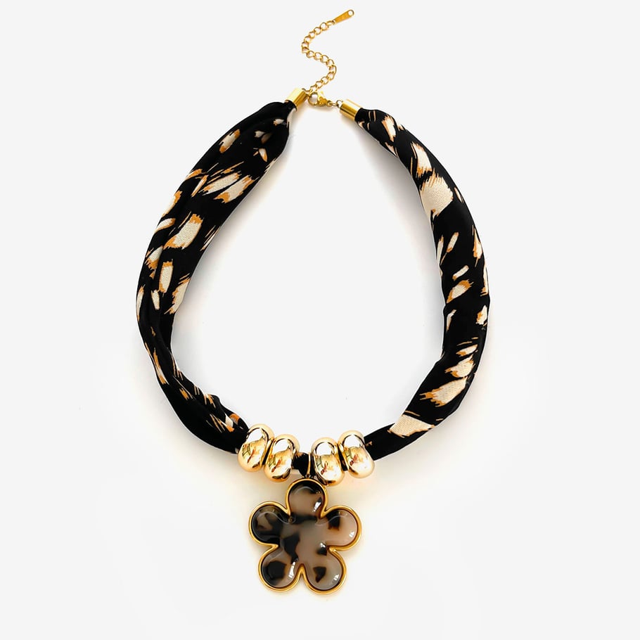 Collier pendentif en résine en forme de cœur et de fleur, 1 pièce 