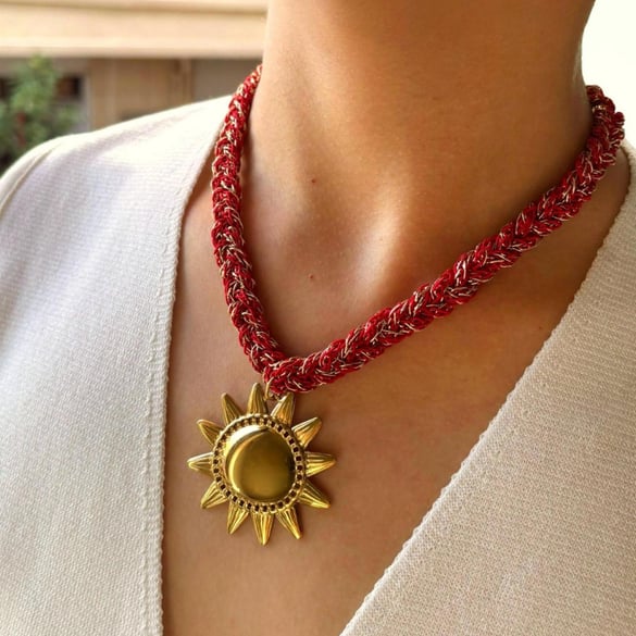Collana con ciondolo color oro a forma di sole, 1 pezzo 2