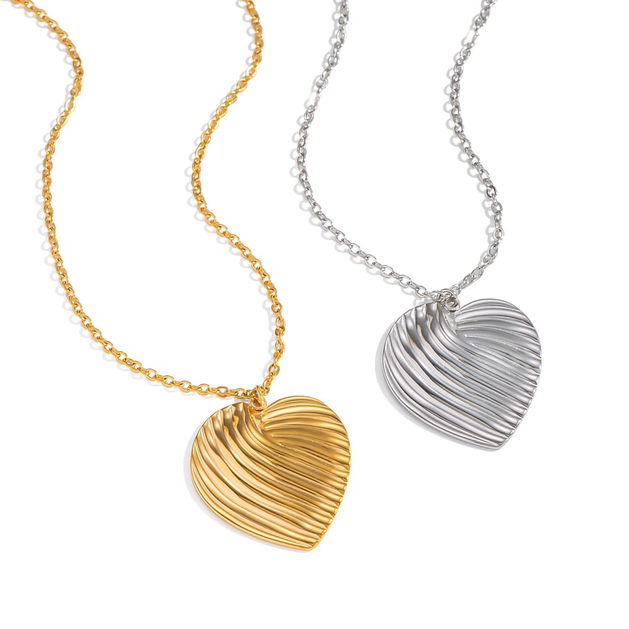 Collana con ciondolo a forma di cuore romantico in acciaio inossidabile color oro da 1 pezzo Immagine6