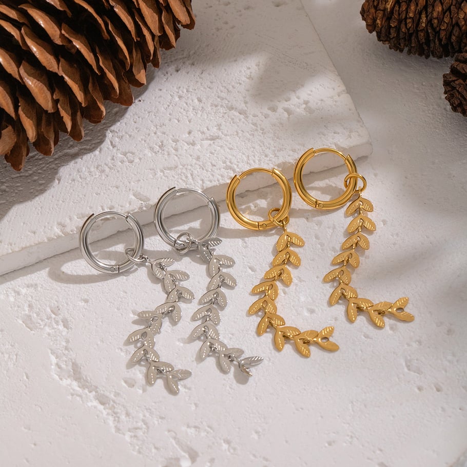 1 paio di orecchini pendenti casual in acciaio inossidabile color oro con nappe e foglie Immagine4