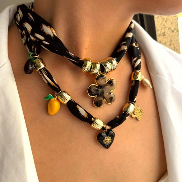 Collana con ciondolo a forma di cuore in resina, 1 pezzo