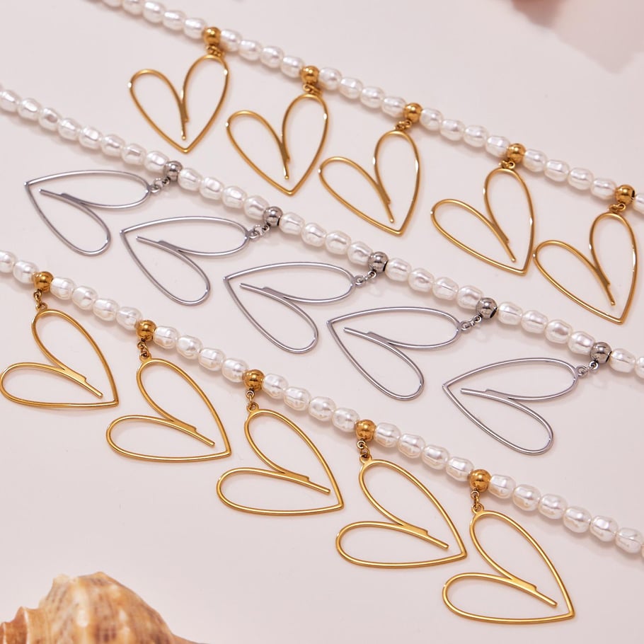 Collier élégant avec pendentif en forme de cœur creux en acier inoxydable couleur or pour femme h5Image4