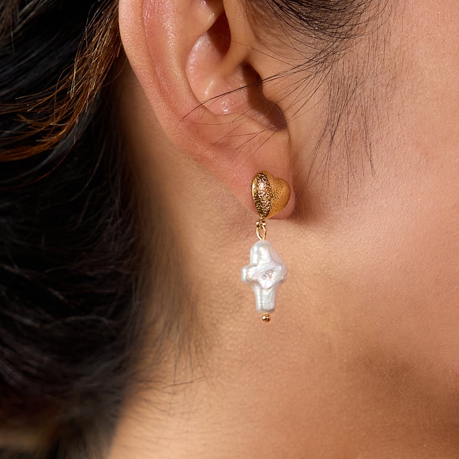 1 paio di eleganti orecchini pendenti da donna in acciaio inossidabile color oro dalla forma irregolare Immagine8
