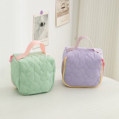 1 Piece Sweet Heart Makeup Bag h5 Picture4