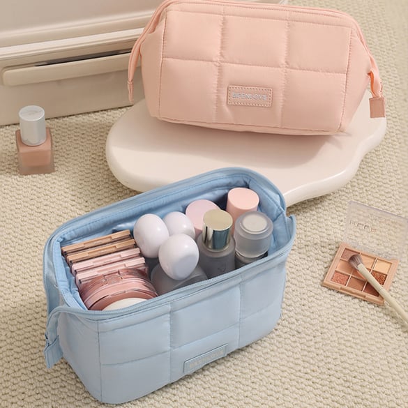1 Piece Solid Color Checkered Quilted Thread Makeup Bag 2