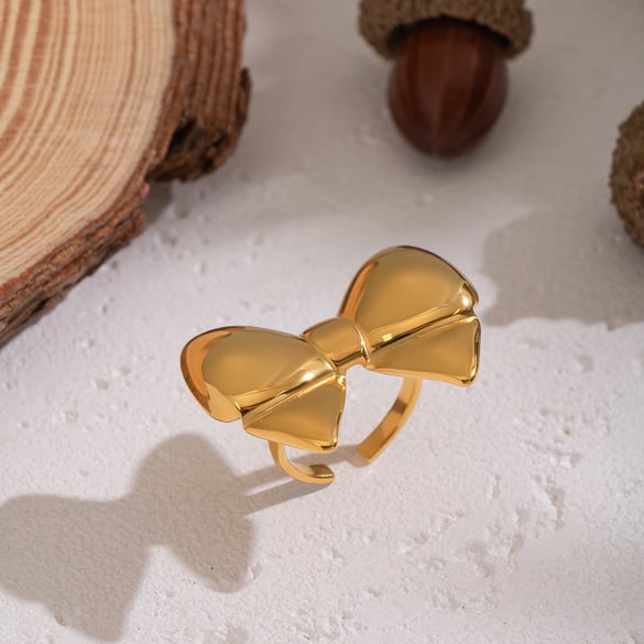1 Stück süßer Schleifenknoten-Statementring aus Edelstahl in Goldfarbe 2