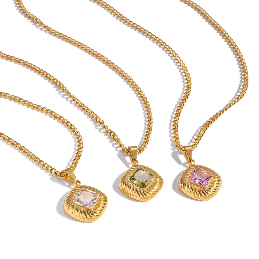 1 Stück luxuriöse Halskette mit Anhänger aus Edelstahl mit Karomuster und goldfarbenem Zirkonia Bild5
