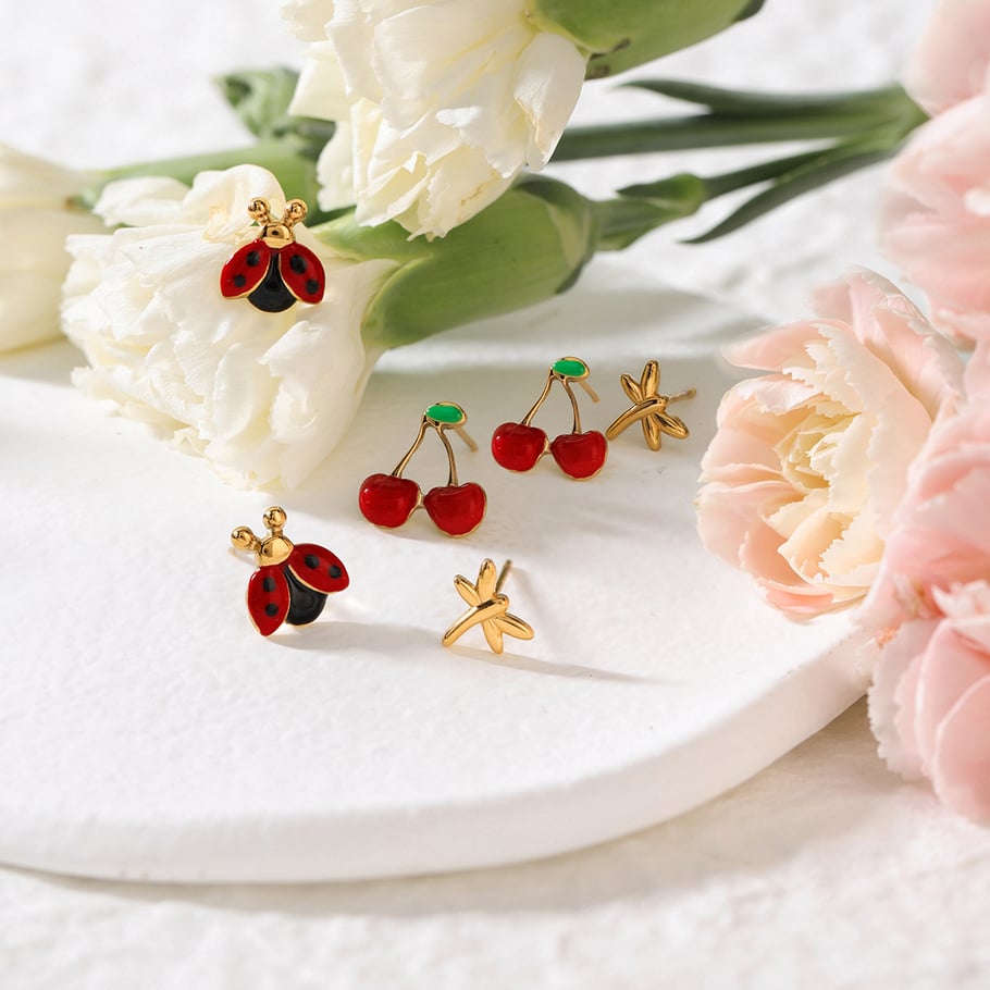 1 set di orecchini da donna in acciaio inossidabile color oro con ciliegia vivida Immagine4
