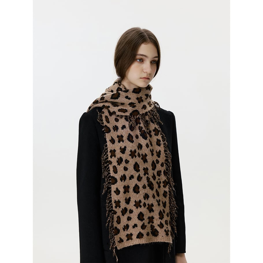 Sciarpa invernale da donna in lana con nappe e stampa leopardata, 1 pezzo