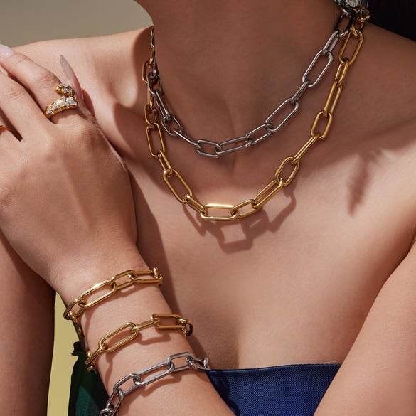 Conjuntos de joyas para mujer de acero inoxidable color dorado con cadena clásica 2