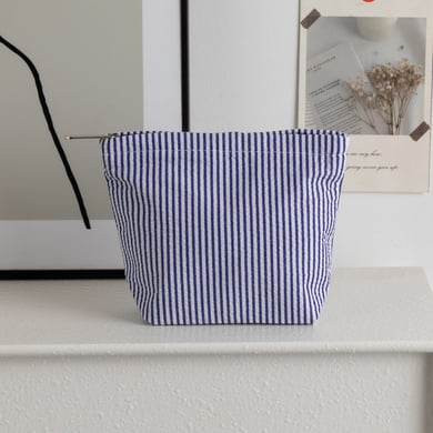 1 Piece Casual Strip Makeup Bag h5 