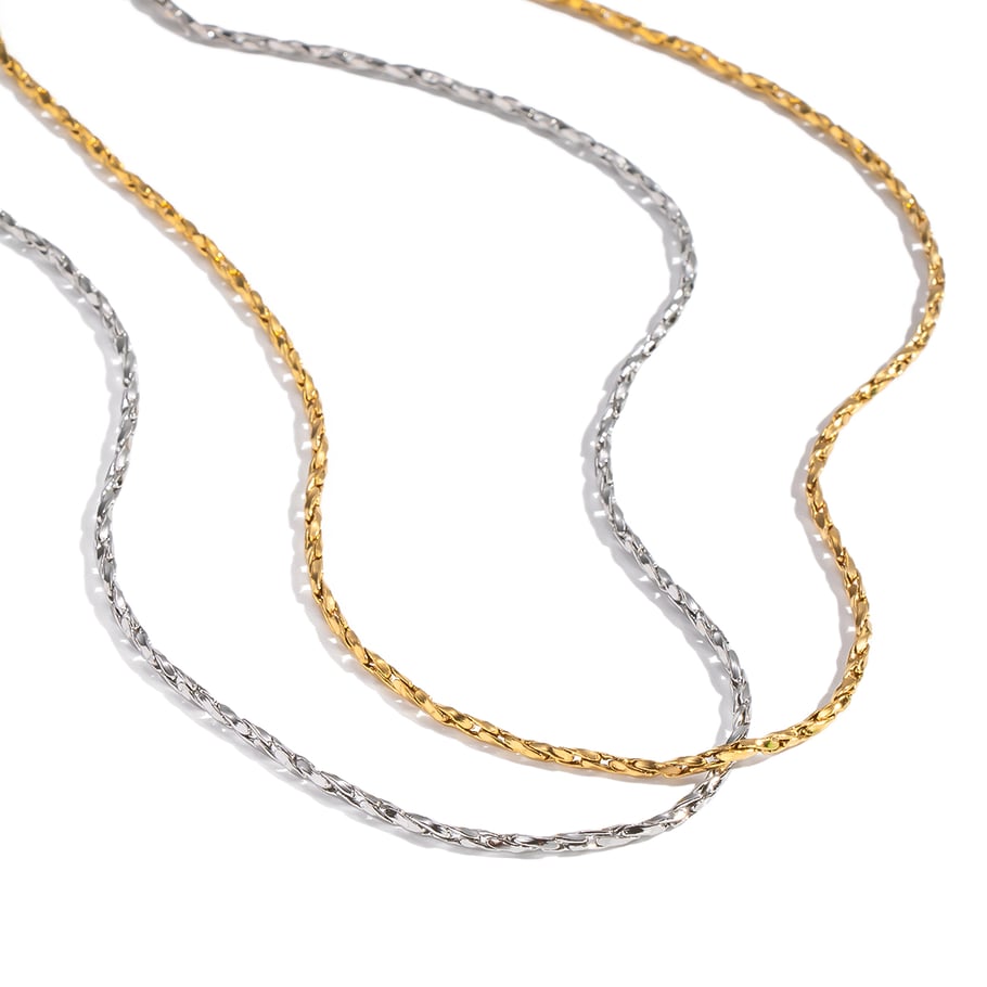 1 collar de cadena simple de acero inoxidable de color dorado. Imagen6