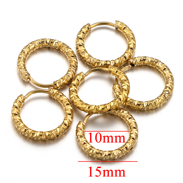 1 paio di orecchini a cerchio da donna in acciaio inossidabile color oro con motivo a martello minimalista
