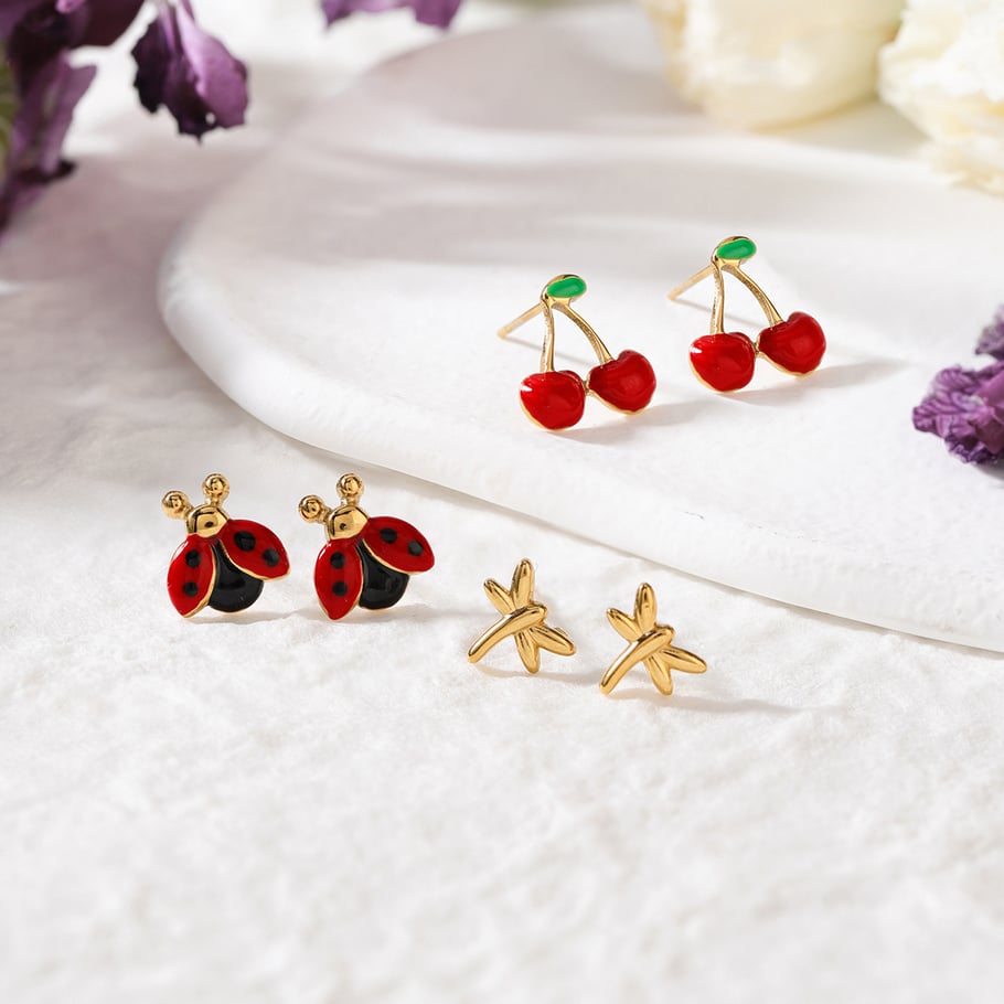 1 set di orecchini da donna in acciaio inossidabile color oro con ciliegia vivida Immagine5