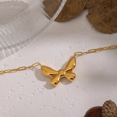 1 Stück Halskette mit Schmetterlingsanhänger aus Edelstahl in Goldfarbe h5 Bild2
