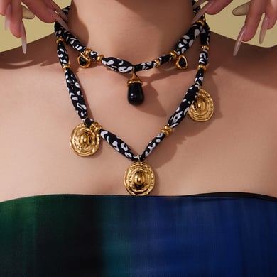 Collar con colgante de acero inoxidable dorado con forma circular de diseño para mujer de 1 pieza h5 Imagen5