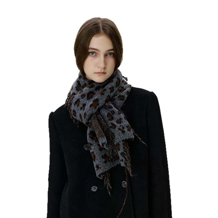Sciarpa invernale da donna in lana con nappe e stampa leopardata, 1 pezzo h5Immagine4
