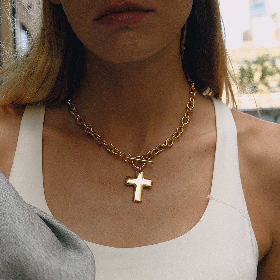 1 Stück minimalistische Kreuz-Anhänger-Halsketten aus Edelstahl in Goldfarbe für Damen h5Bild4