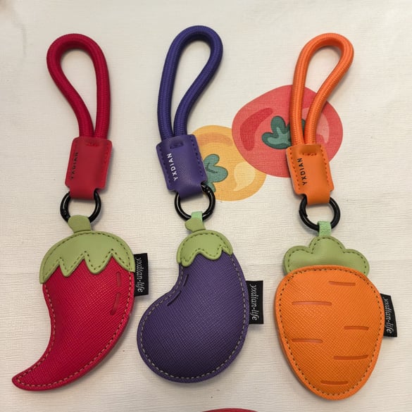 1 pezzo di grazioso ciondolo per borsa in pelle vegetale 2