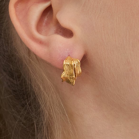 1 Paar Creolen aus Edelstahl mit unregelmäßigem Hammermuster in Goldfarbe für Damen 2