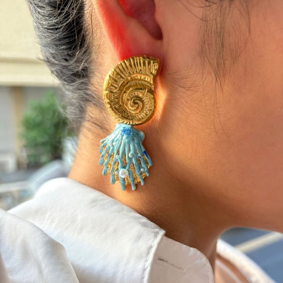 1 paire de boucles d&#39;oreilles pendantes en émail couleur or 2