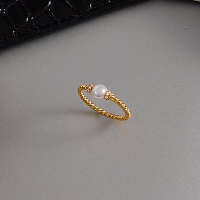 1 Stück einfache, kreisförmige, minimalistische Ringe aus Edelstahl in Goldfarbe h5 Bild3