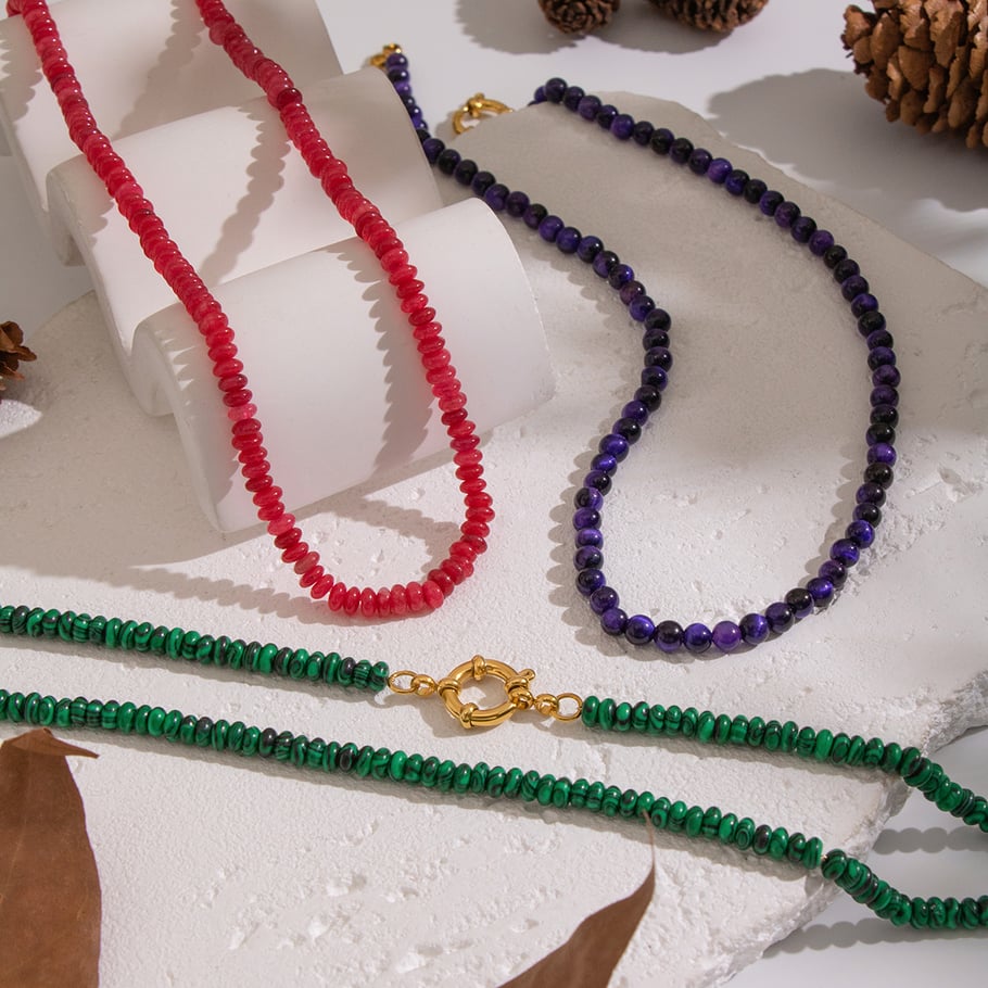 1 pieza de collar de cuentas de piedras naturales retro de color dorado para hacer tú mismo. Imagen4