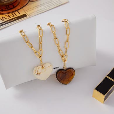 1 Piece Bohemian Heart Stainless Steel Gold Color Acrylic Women's Pendant Necklaces h5 Picture4