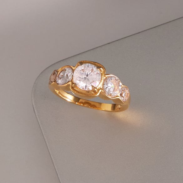 1 Piece Elegant Circle Stainless Steel Gold Color Zircon Women's Gemstone Rings