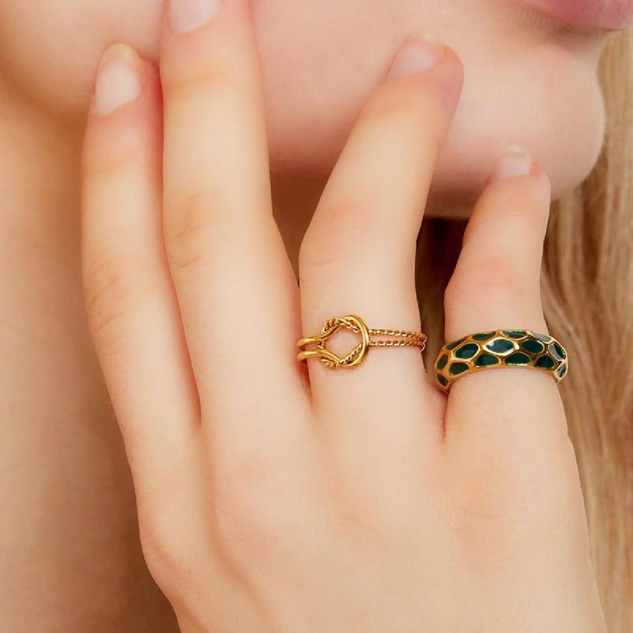 Interlocked stainless steel ring Picture3