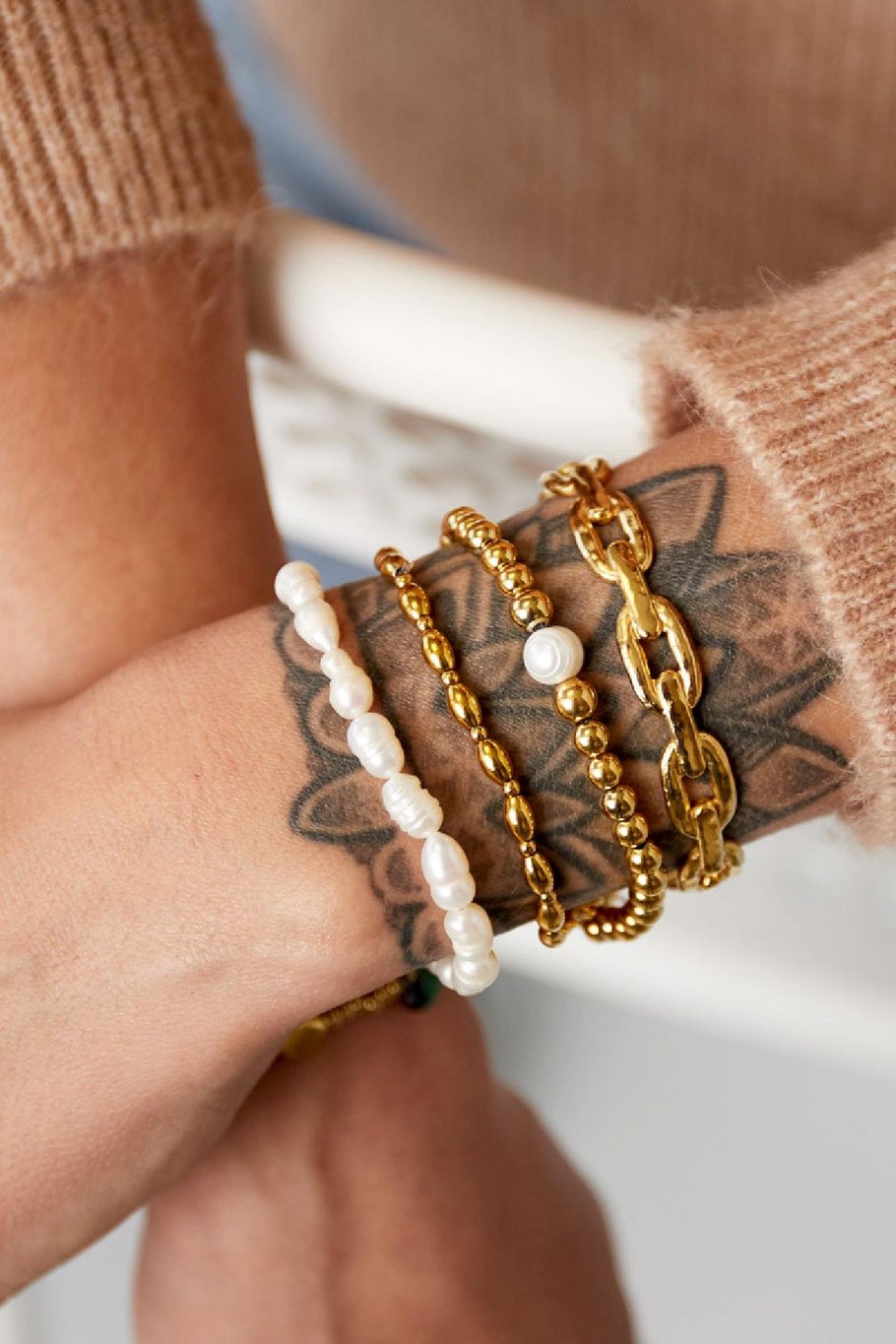 Perlenarmband Perle in der Mitte Goldfarbe Edelstahl Bild2