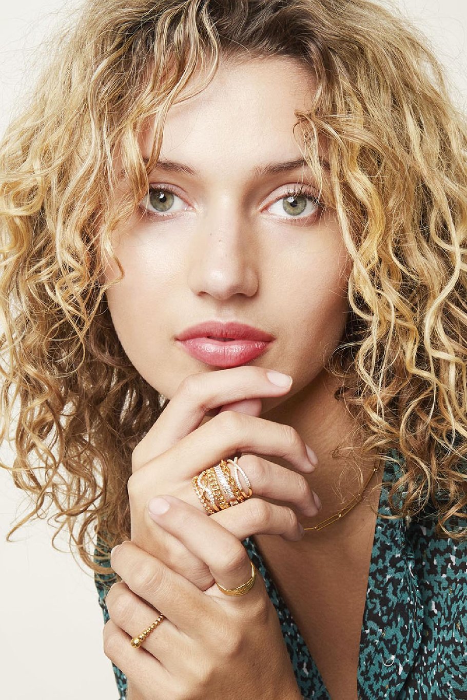 Anillo In Connection Color dorado Cobre One size Imagen2