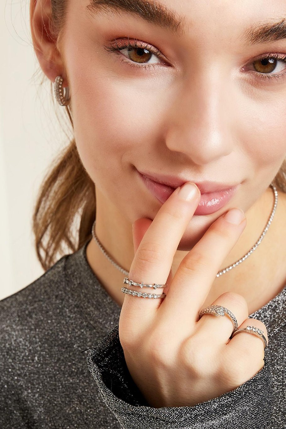 Edelstahlring mit Zirkoniasteinen Schwarz 16 Bild3