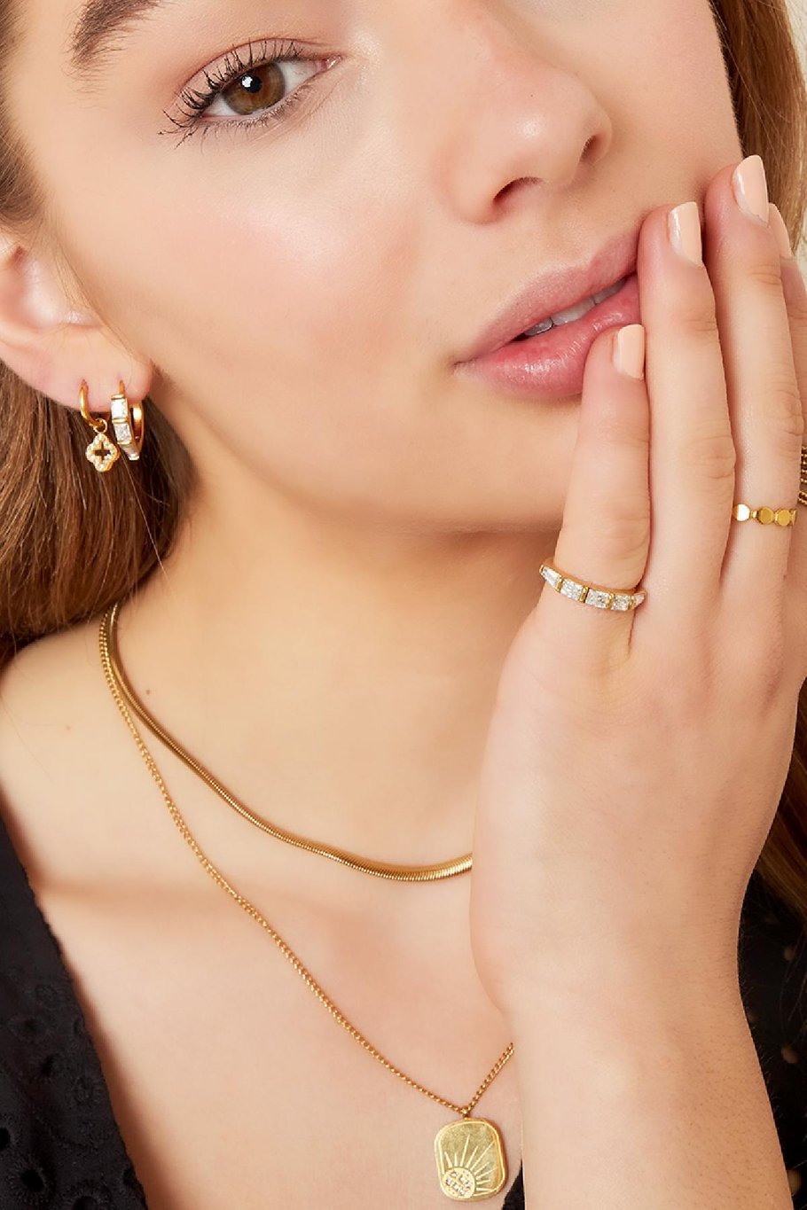 Edelstahlring mit quadratischen Zirkonsteinen Goldfarbe 16 Bild2