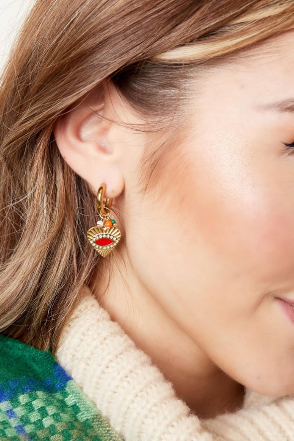 Pendientes con corazón y pequeñas cuentas Color dorado Acero inoxidable 2