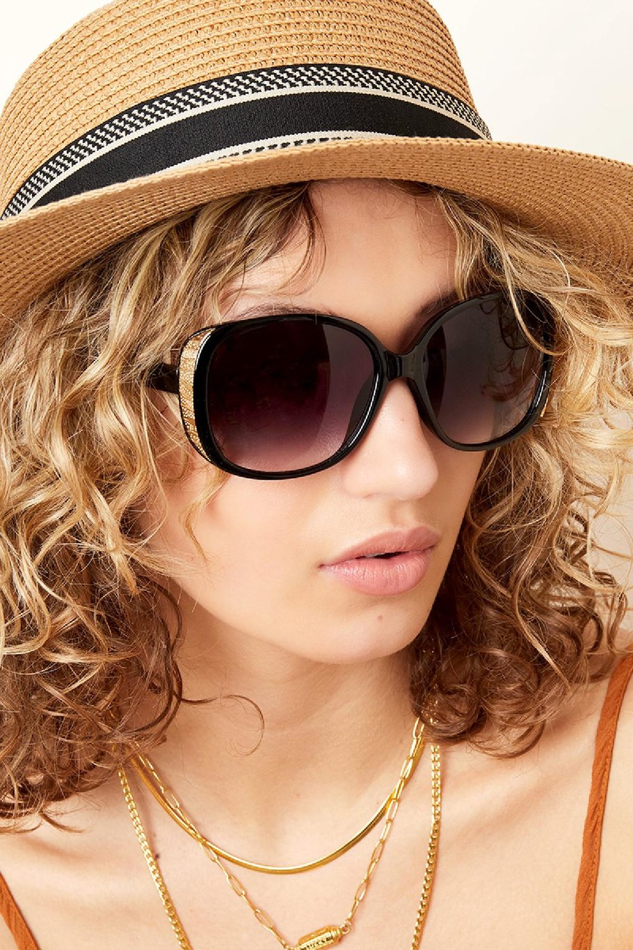 Sonnenbrille New Edge Schwarz und Goldfarbe Schwarz &amp; Goldfarbe Kunststoff One size Bild2