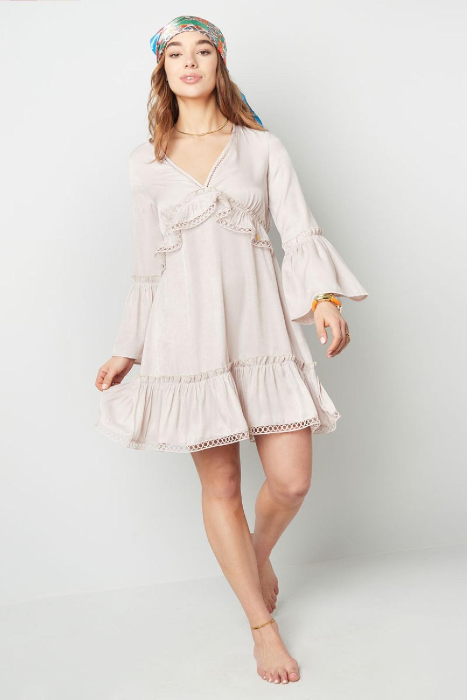 Abito con balze Beige S Immagine2